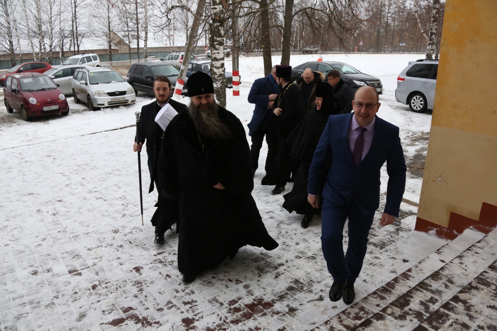 С днем рождения, школа!