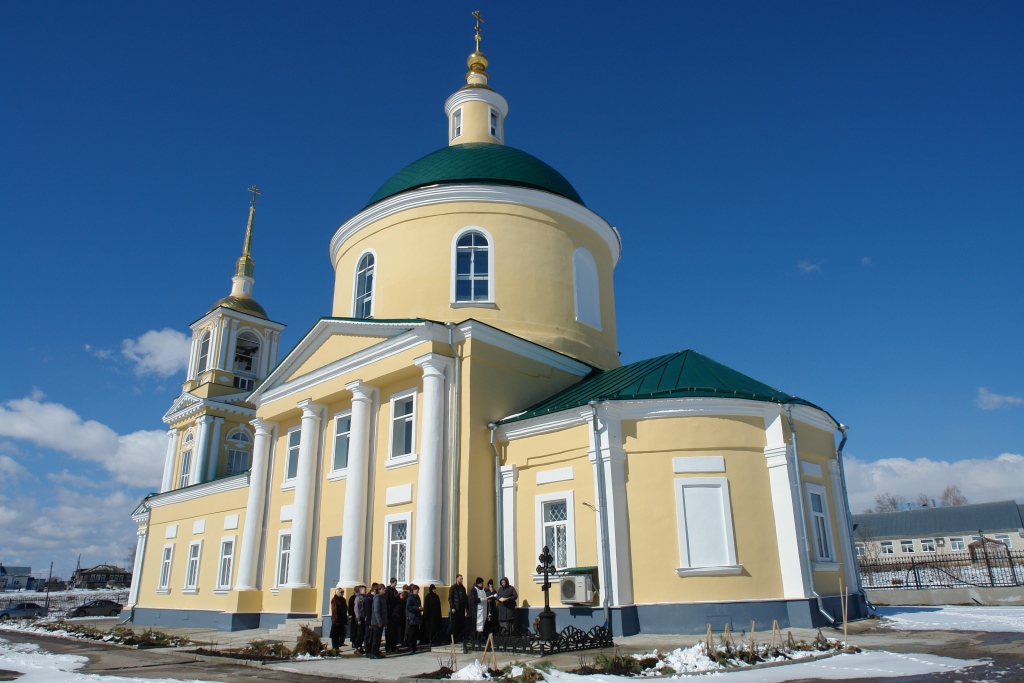 Панихида на могиле убиенного священника Михаила Критского в Никольском скиту