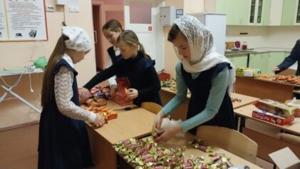 Помощь волонтёрской организации «Золотые руки Ангела»